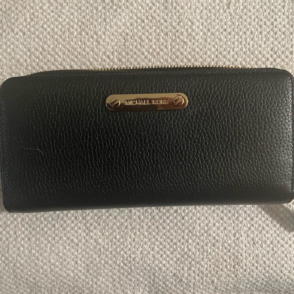Michael Kors wallet